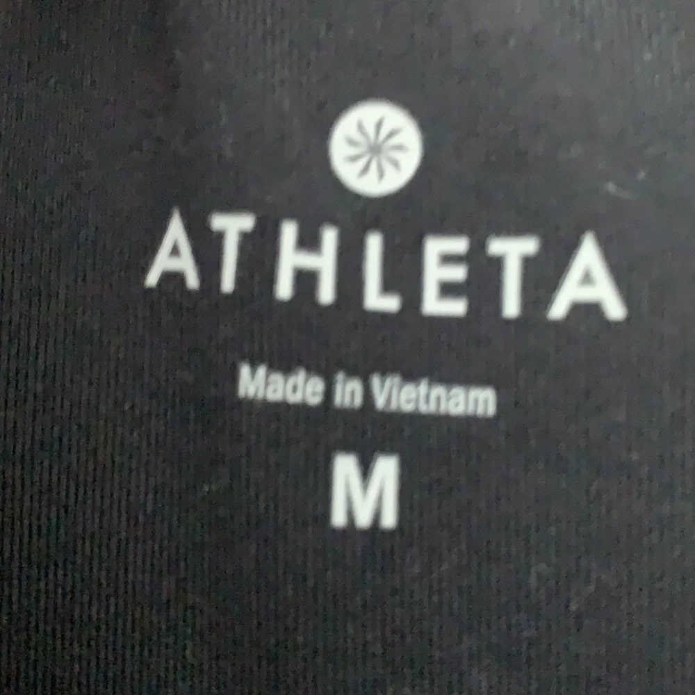 Like new Athleta crop laser cut leggings - Picture 6 of 6